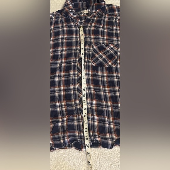 Universa Thread Women’s plaid button down shirt size XL - Picture 12 of 12